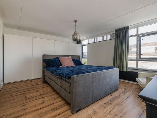 Basalt 99, Zoetermeer
