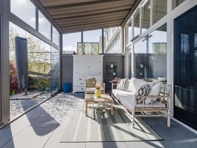 Basalt 99, Zoetermeer