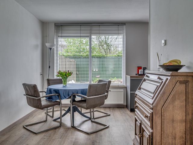 Honingklaver 28, Venlo