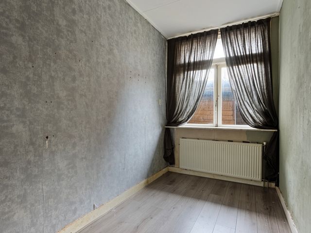 Linnaeusstraat 45, Den Haag