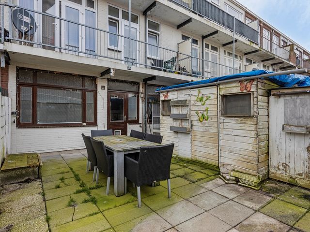 Linnaeusstraat 45, Den Haag