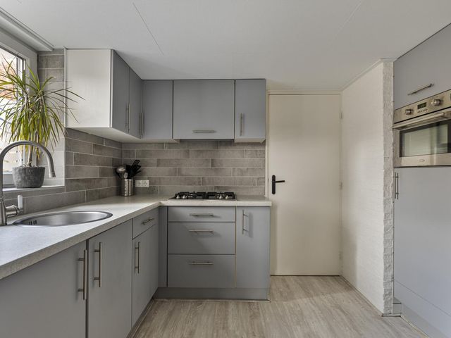 Molenstraat 8, Oud-Vossemeer