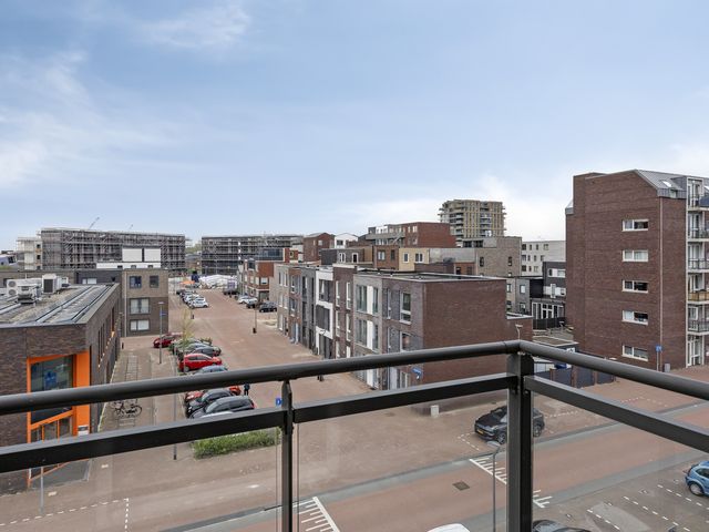 Trojestraat 35, Almere