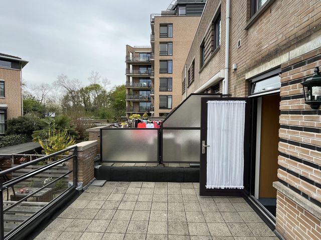 Zonnebloemstraat 102, Den Haag