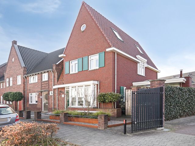 Actus 16, Veldhoven