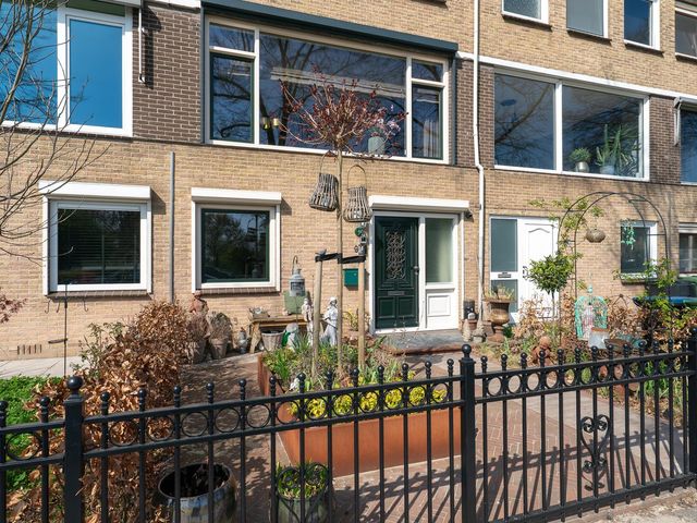 Saturnusstraat 97, Oudorp