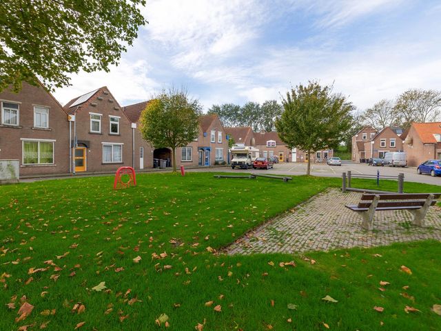 Tholensstraat 111, Terneuzen