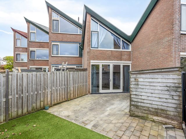 Middelzand 5517, Julianadorp