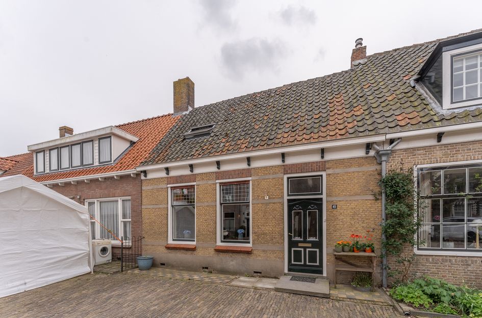 Dorpsstraat 45