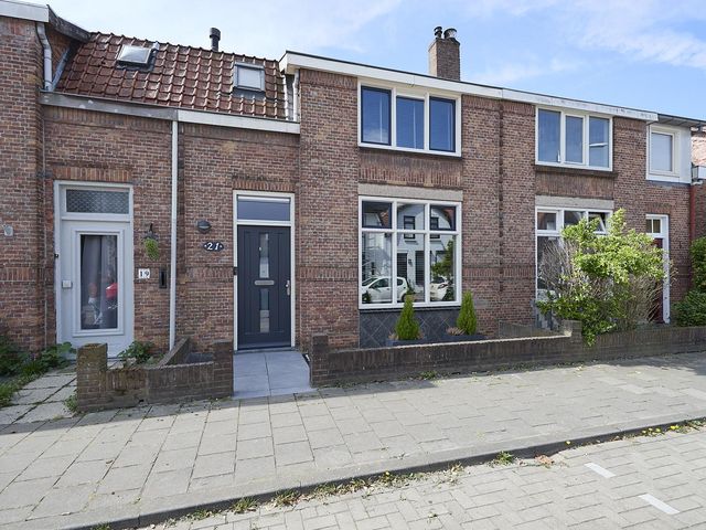 Tramstraat 21, Terneuzen