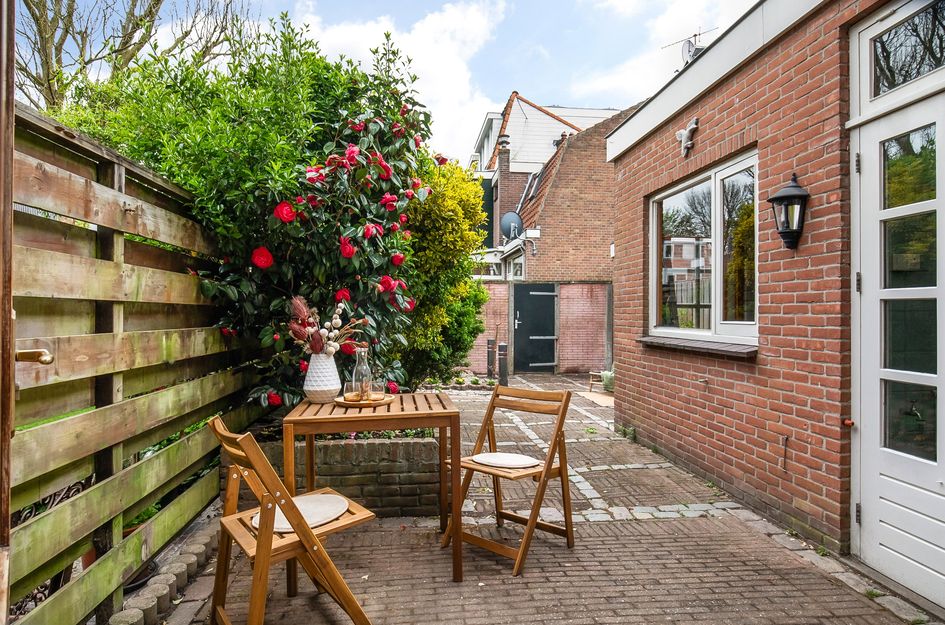 Eerste Hogerwoerddwarsstraat 9