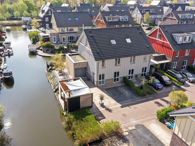 Menagerie 20, Rijswijk