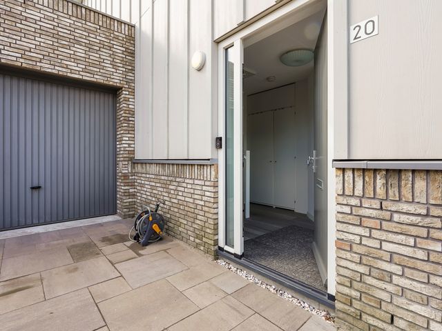 Menagerie 20, Rijswijk