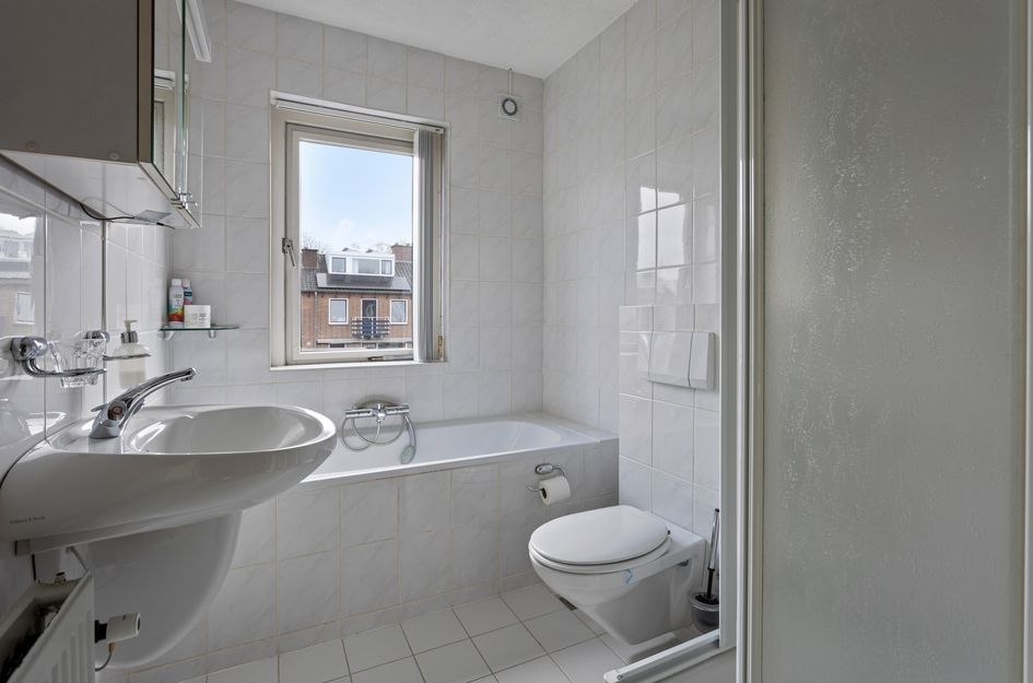 Leeuwstraat 33