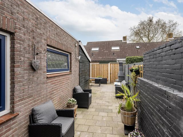 Haven 25, Sint-Maartensdijk