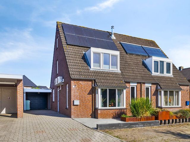 Mgr Bekkersstraat 11, Ledeacker
