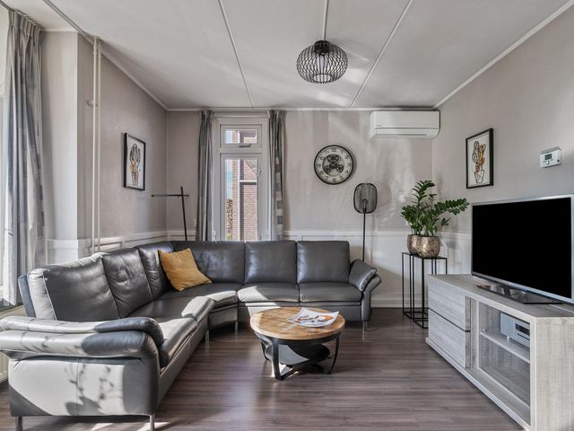 Mgr Bekkersstraat 11, Ledeacker