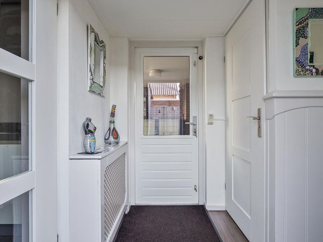 Mgr Bekkersstraat 11, Ledeacker