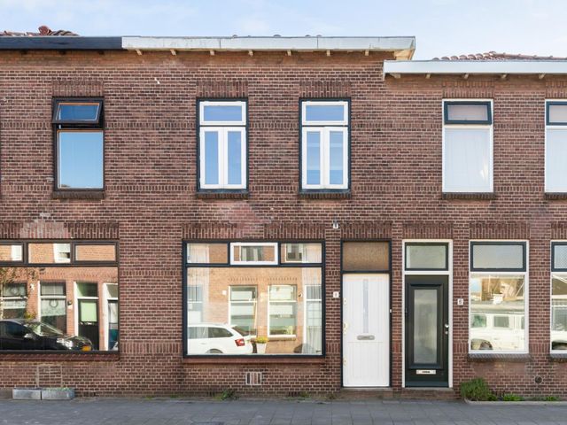 van Middelantstraat 8, Gouda