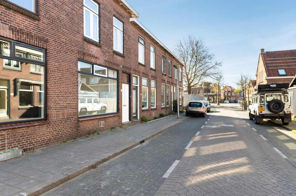 van Middelantstraat 8