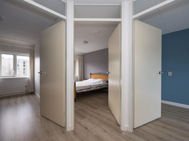 Zigt 52, Warmenhuizen