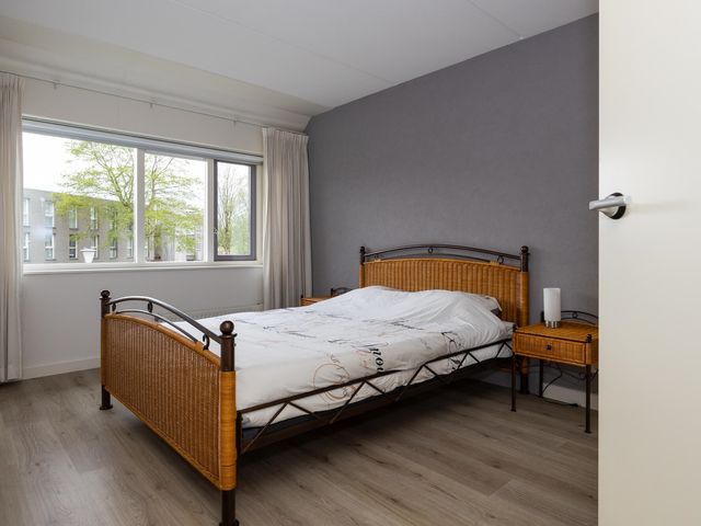 Zigt 52, Warmenhuizen