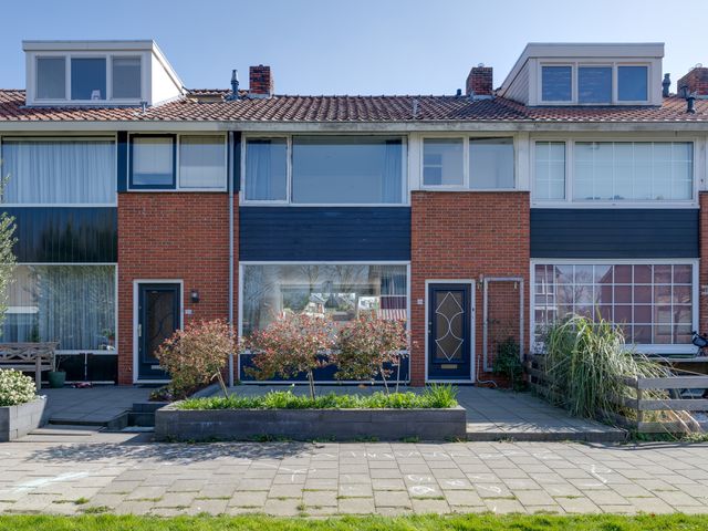 Overweerse Polderdijk 124, Purmerend