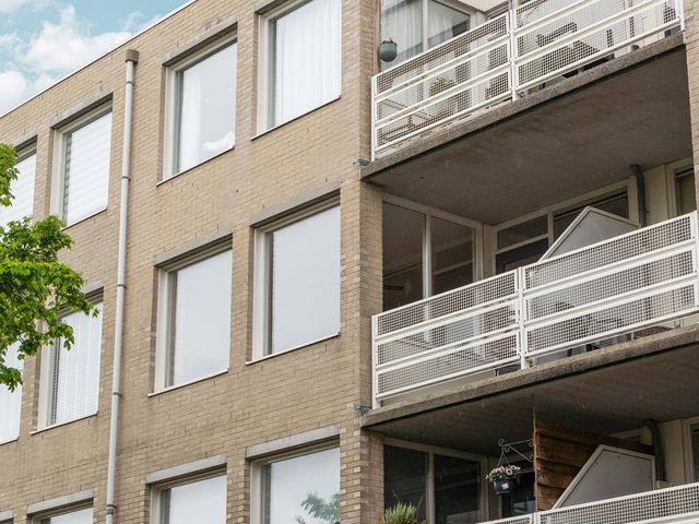 G.A. Overdijkinkstraat 122, Almere
