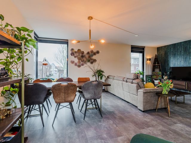 Los Angelesstraat 42, Den Haag