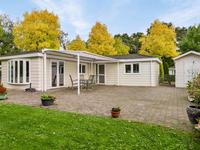 Droompark Buitenhuizen 207, Velsen-Zuid