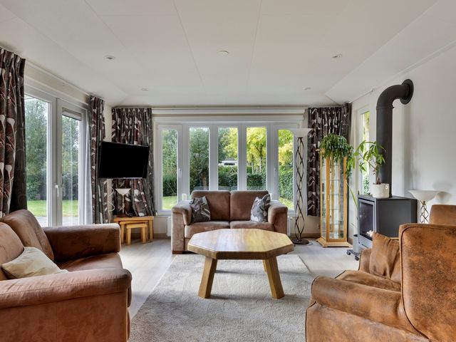 Droompark Buitenhuizen 207, Velsen-Zuid