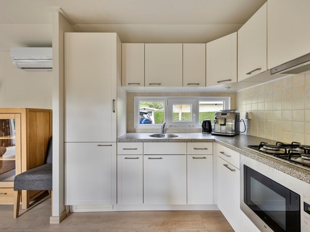 Droompark Buitenhuizen 207, Velsen-Zuid