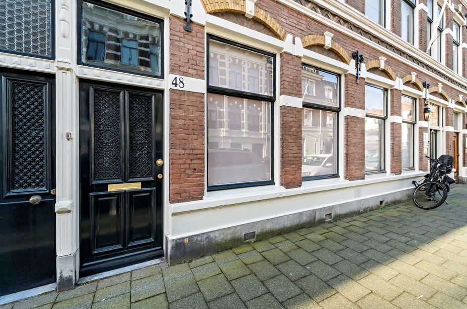Surinamestraat 48