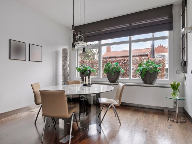Straatweg 235, Rotterdam