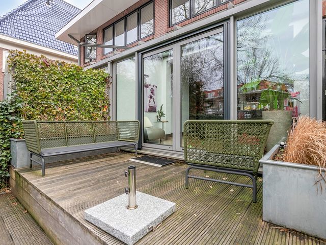 Straatweg 235, Rotterdam