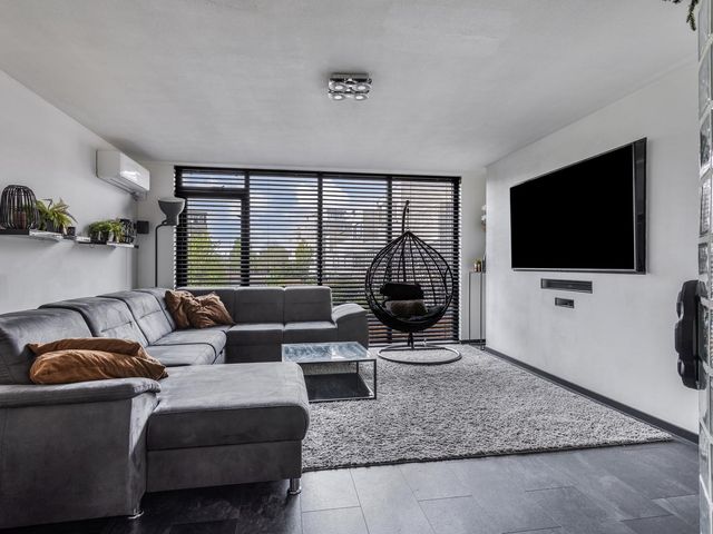 Opera 85, Zaandam