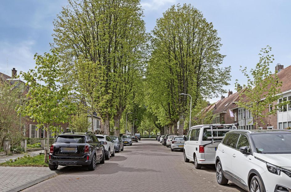 Burgemeester Suijsstraat 8