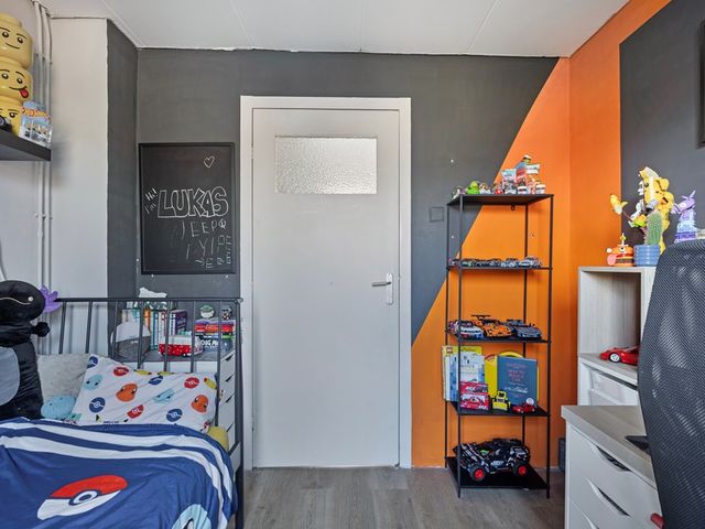 Julianastraat 8, Vogelwaarde