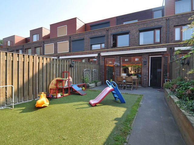 Graspol 20, Eindhoven