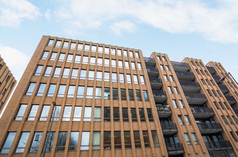 Eva Besnyöstraat 71