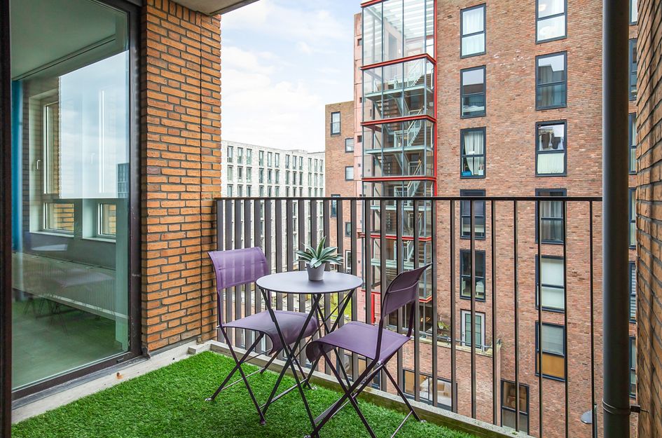 Eva Besnyöstraat 71