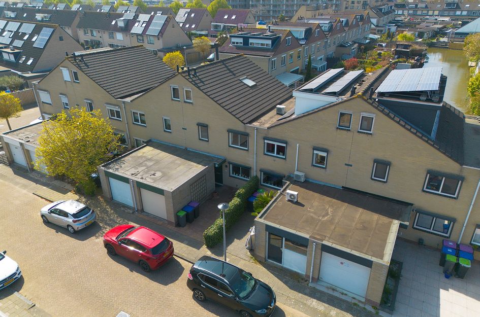 Suze Robertsonstraat 18