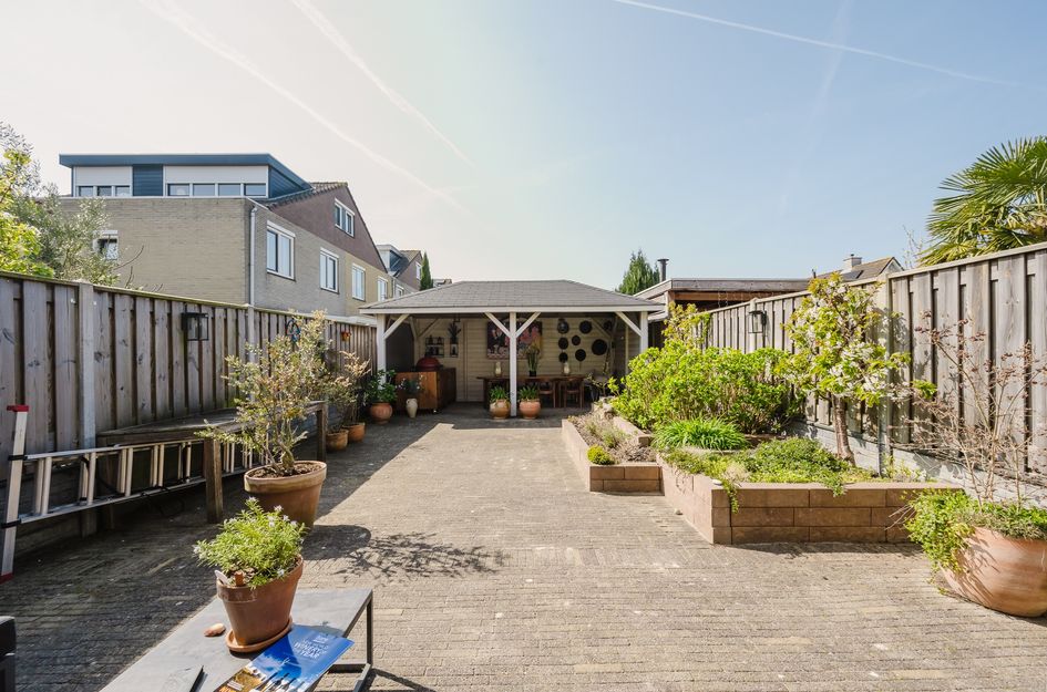 Suze Robertsonstraat 18