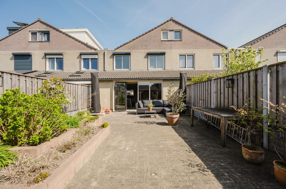 Suze Robertsonstraat 18
