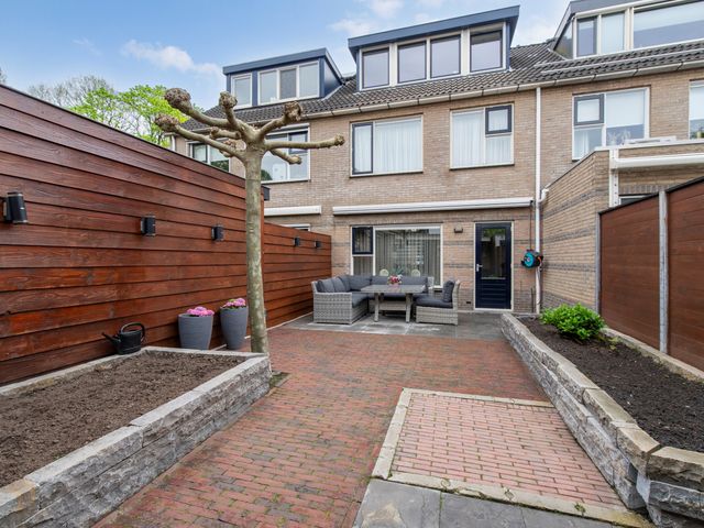 Dahliastraat 87, Veenendaal