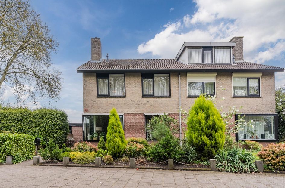 Melkweg 33
