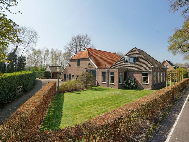 Dieverbrug 26, Dieverbrug