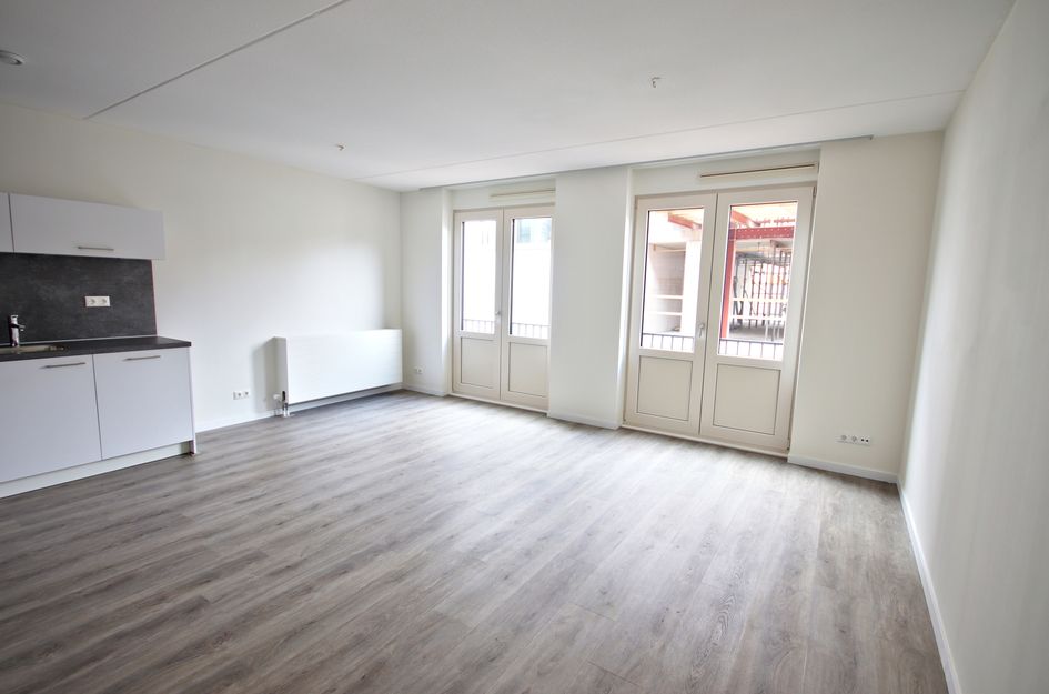 Beekstraat 77 10