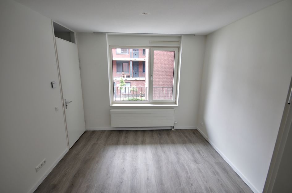 Beekstraat 77 10