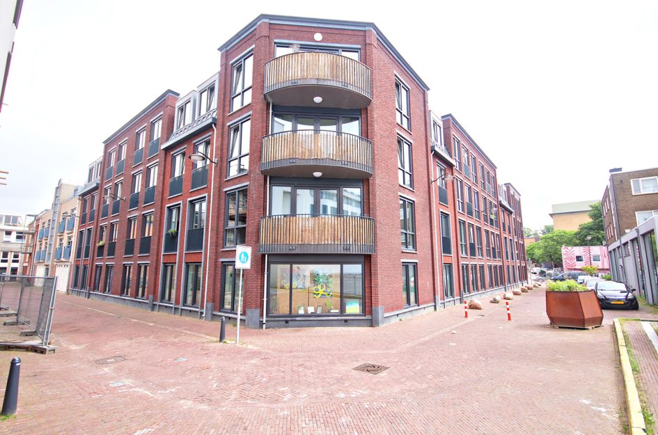 Beekstraat 77 10